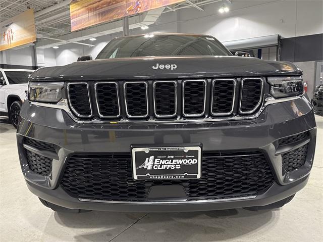 new 2025 Jeep Grand Cherokee car, priced at $39,675