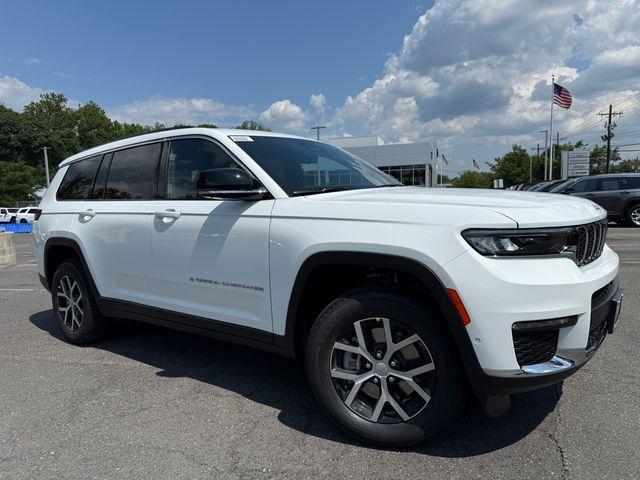new 2025 Jeep Grand Cherokee L car, priced at $50,117
