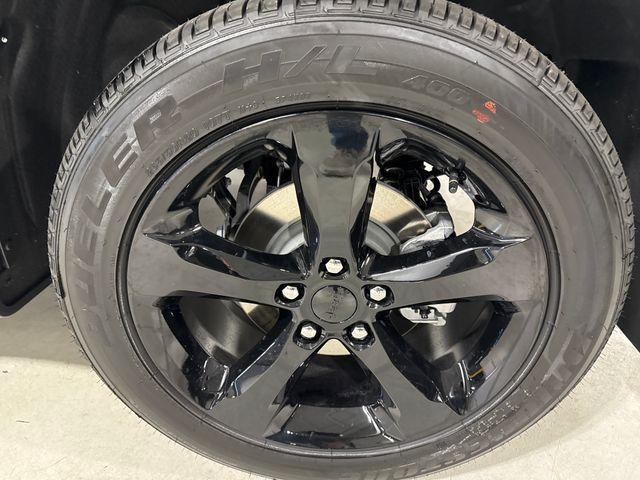 new 2025 Jeep Grand Cherokee car, priced at $42,900