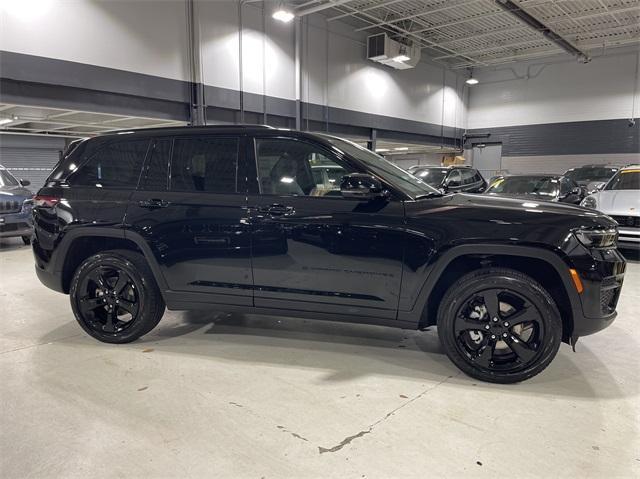 new 2024 Jeep Grand Cherokee car, priced at $44,209