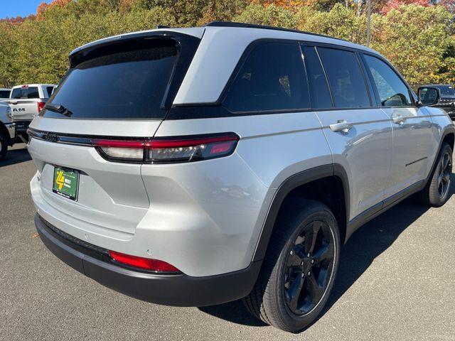 new 2025 Jeep Grand Cherokee car, priced at $48,375