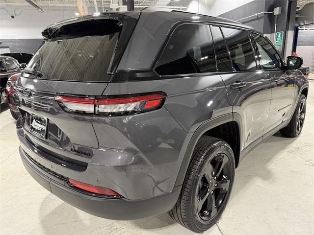 new 2025 Jeep Grand Cherokee car, priced at $48,374