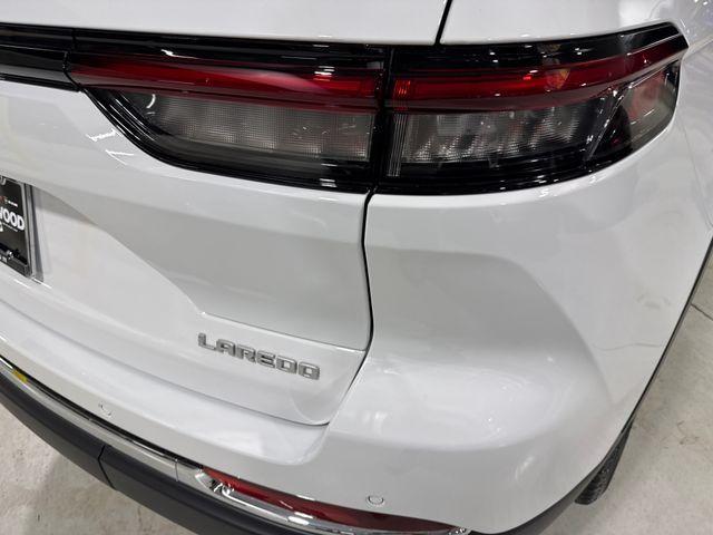new 2025 Jeep Grand Cherokee car, priced at $40,177