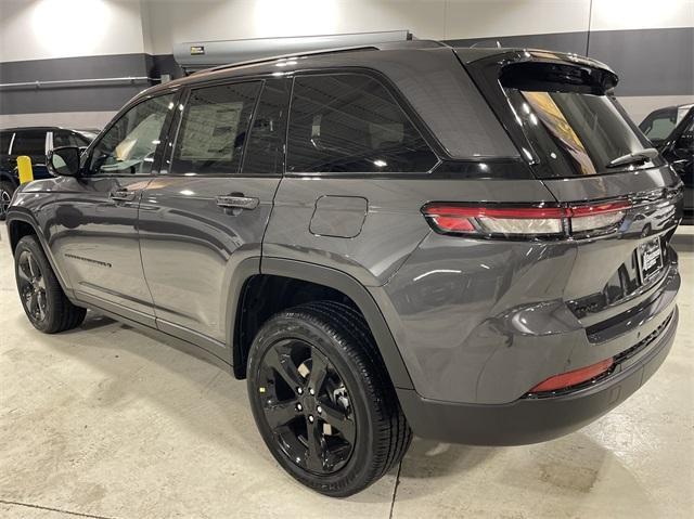 new 2024 Jeep Grand Cherokee car, priced at $48,175