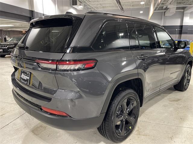 new 2024 Jeep Grand Cherokee car, priced at $48,175