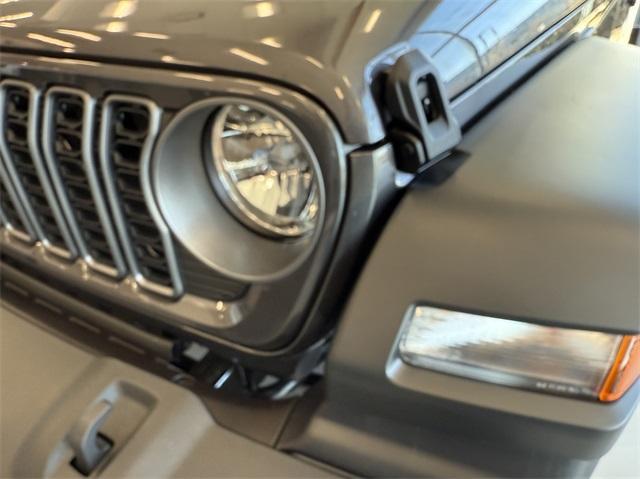 new 2025 Jeep Wrangler car, priced at $49,165