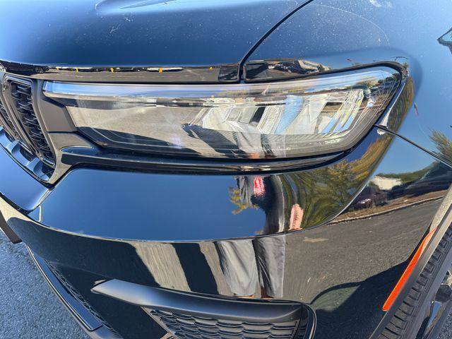 new 2025 Jeep Grand Cherokee car, priced at $44,050