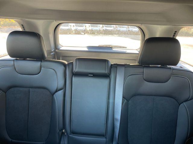 new 2025 Jeep Grand Cherokee car, priced at $46,135