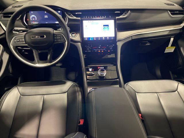 new 2025 Jeep Grand Cherokee L car
