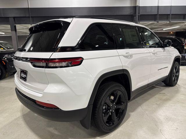 new 2025 Jeep Grand Cherokee car, priced at $43,455