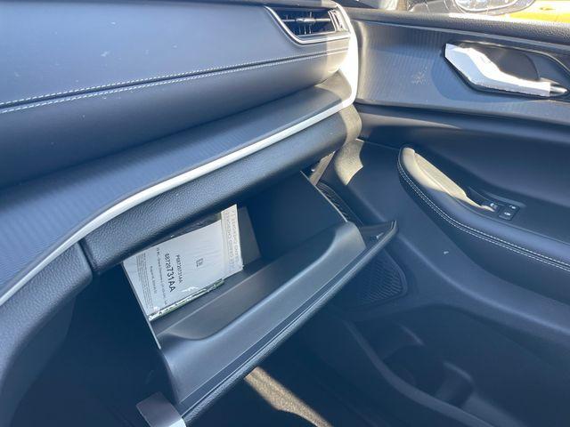 new 2025 Jeep Grand Cherokee car, priced at $44,050