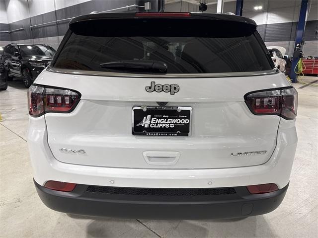 new 2025 Jeep Compass car, priced at $31,340