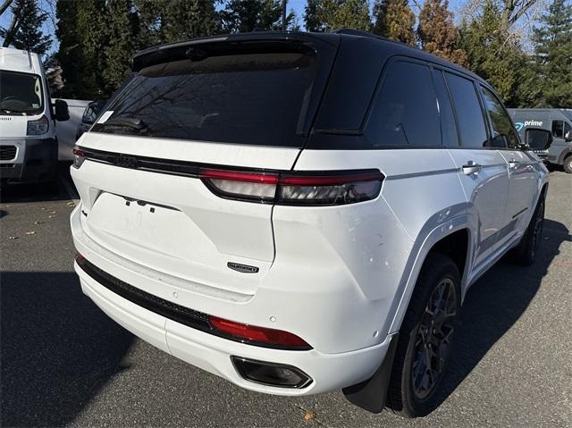 new 2025 Jeep Grand Cherokee car, priced at $68,555