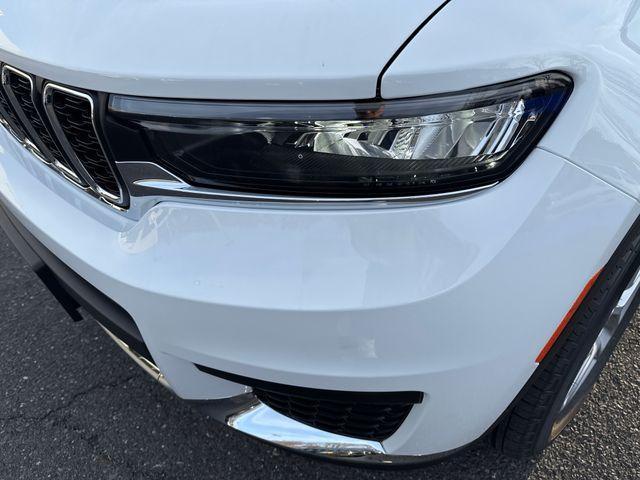 new 2025 Jeep Grand Cherokee L car, priced at $41,094