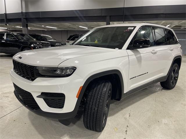 new 2024 Jeep Grand Cherokee car, priced at $47,580