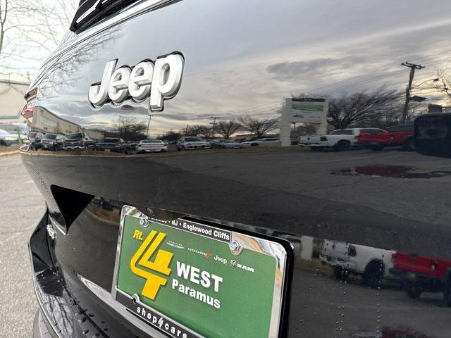 new 2025 Jeep Grand Cherokee L car, priced at $41,630