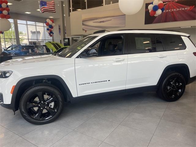 new 2025 Jeep Grand Cherokee L car, priced at $49,040