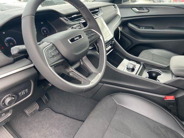 new 2025 Jeep Grand Cherokee L car, priced at $45,717