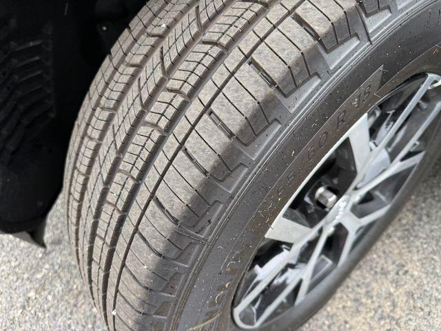 new 2025 Jeep Grand Cherokee car, priced at $41,571