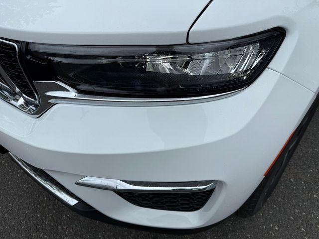 new 2025 Jeep Grand Cherokee car, priced at $41,571