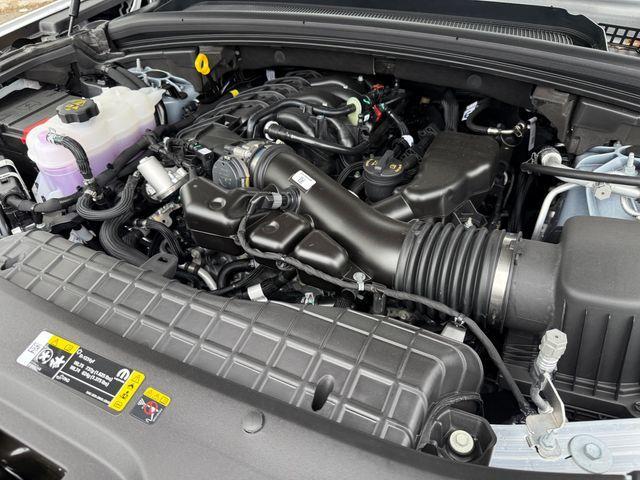 new 2025 Jeep Grand Cherokee car, priced at $41,571