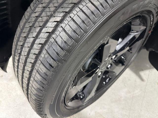 new 2025 Jeep Grand Cherokee car, priced at $43,455