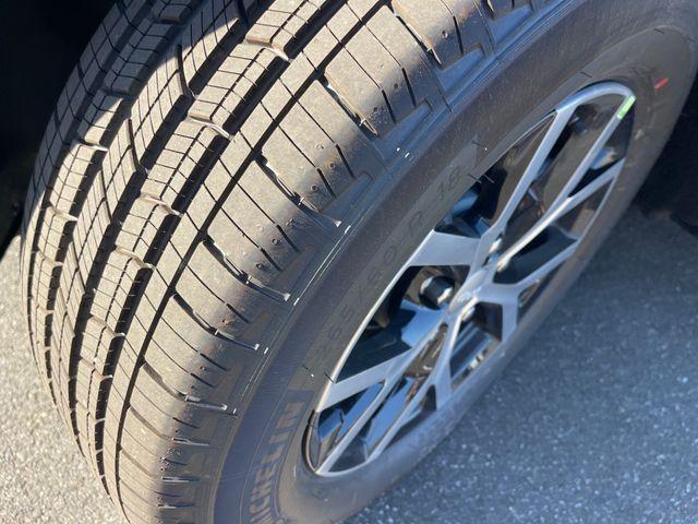 new 2025 Jeep Grand Cherokee car, priced at $46,665