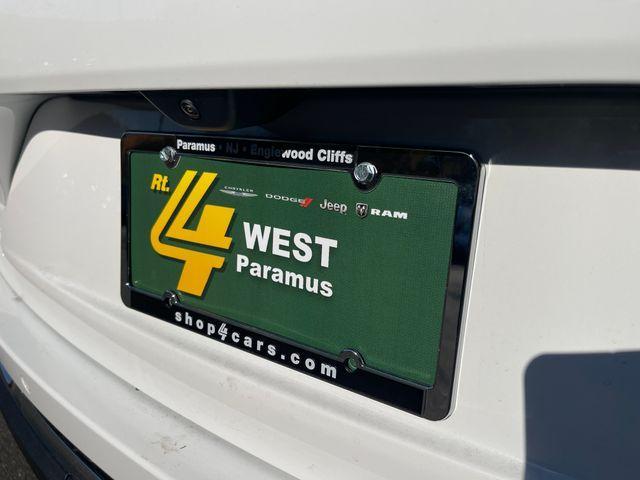 new 2025 Jeep Grand Cherokee car, priced at $46,665