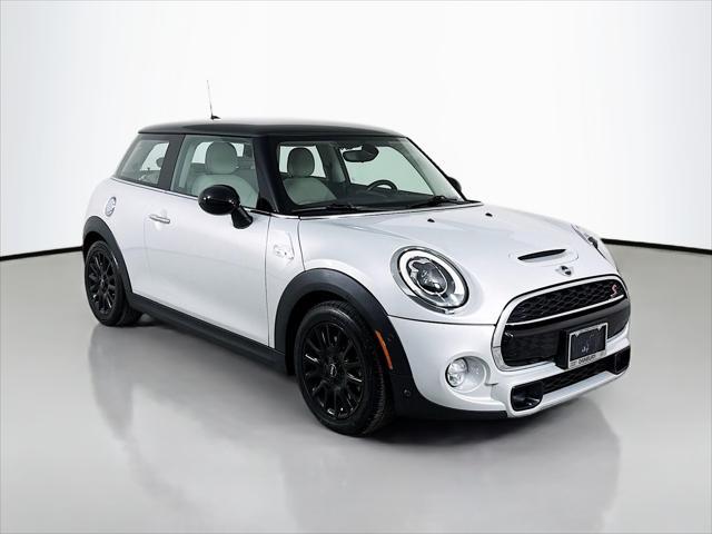 used 2018 MINI Hardtop car, priced at $12,997