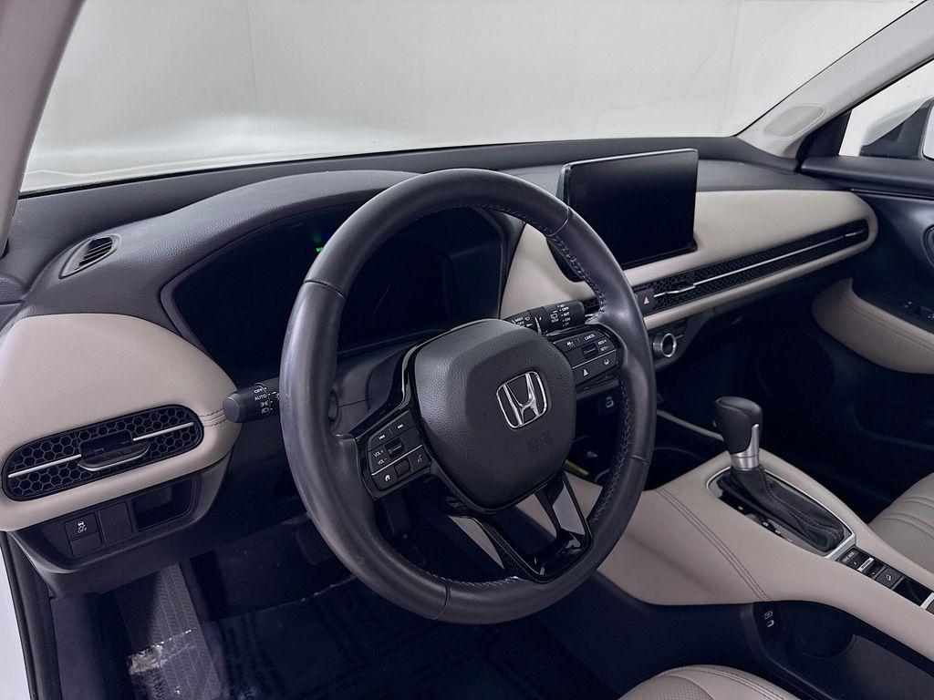 used 2025 Honda HR-V car, priced at $27,997