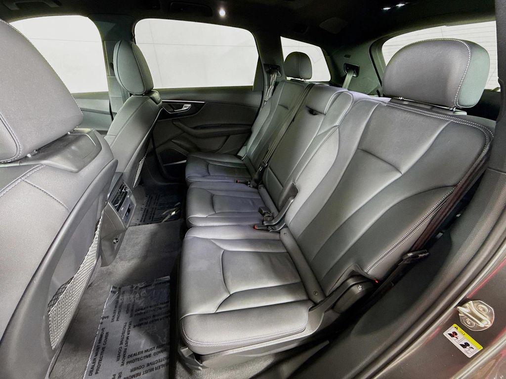 used 2025 Audi Q7 car, priced at $51,987