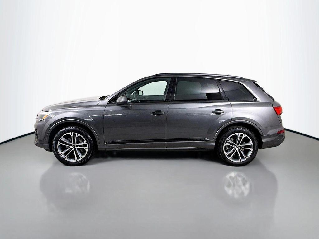 used 2025 Audi Q7 car, priced at $51,987
