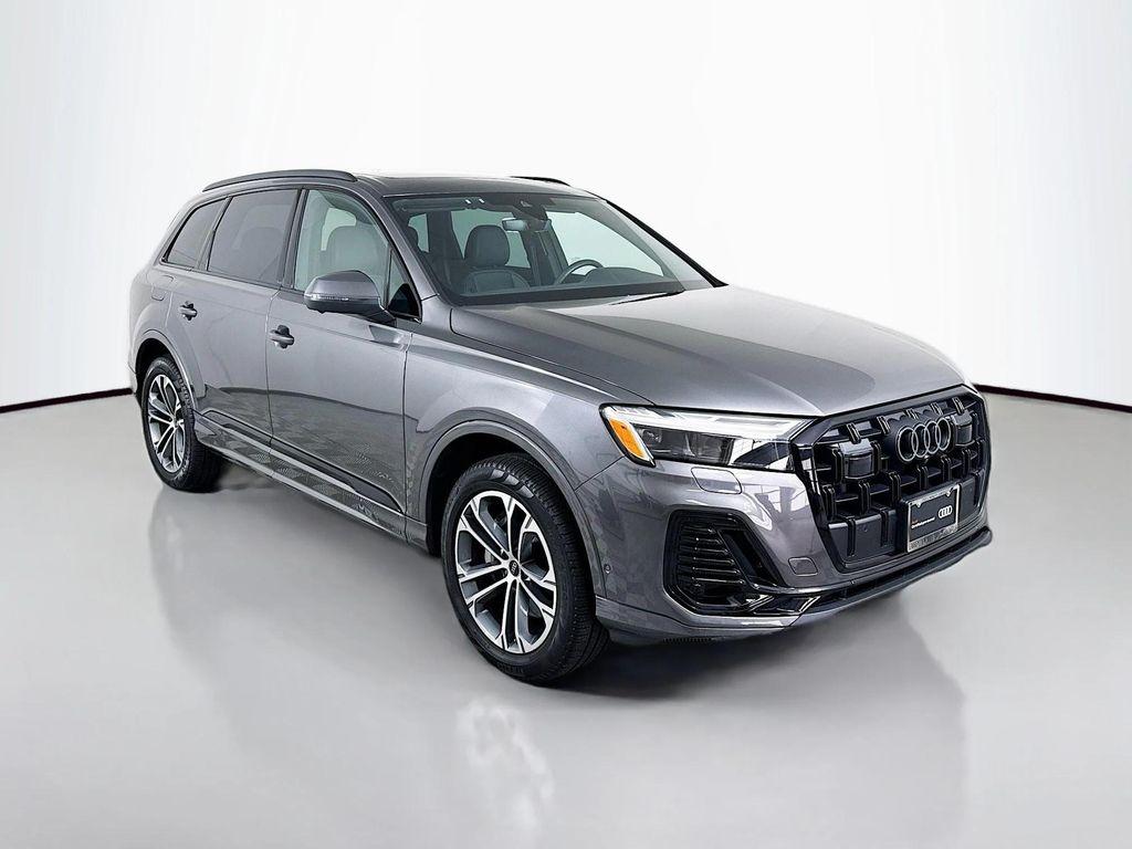 used 2025 Audi Q7 car, priced at $51,987