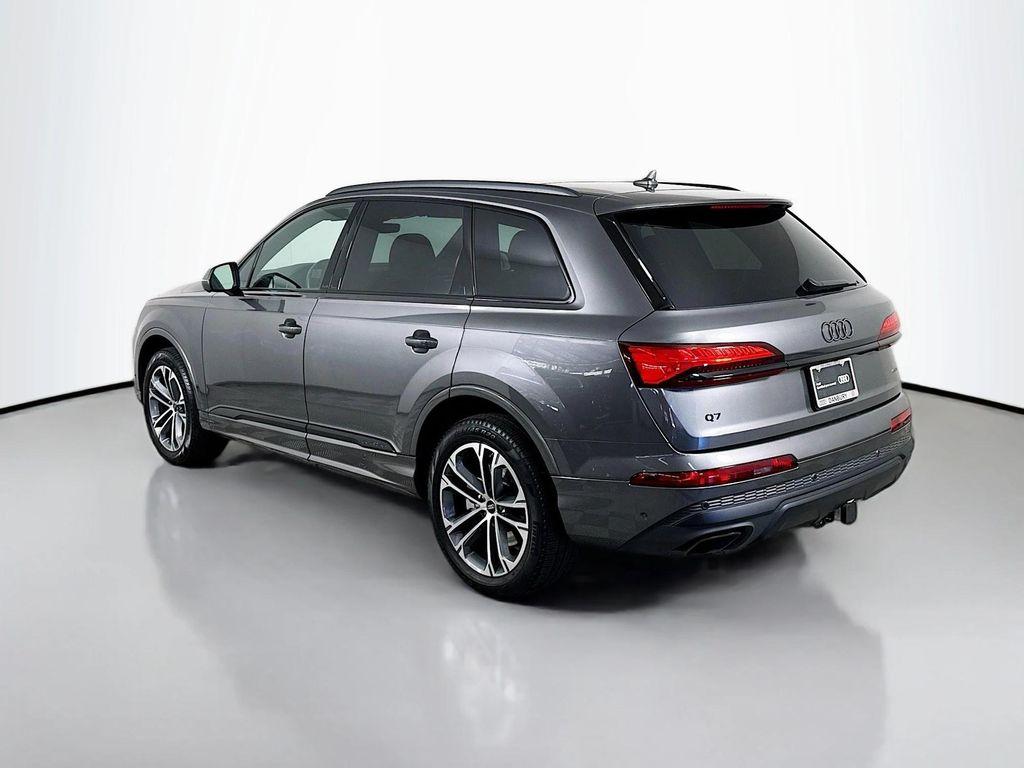 used 2025 Audi Q7 car, priced at $51,987