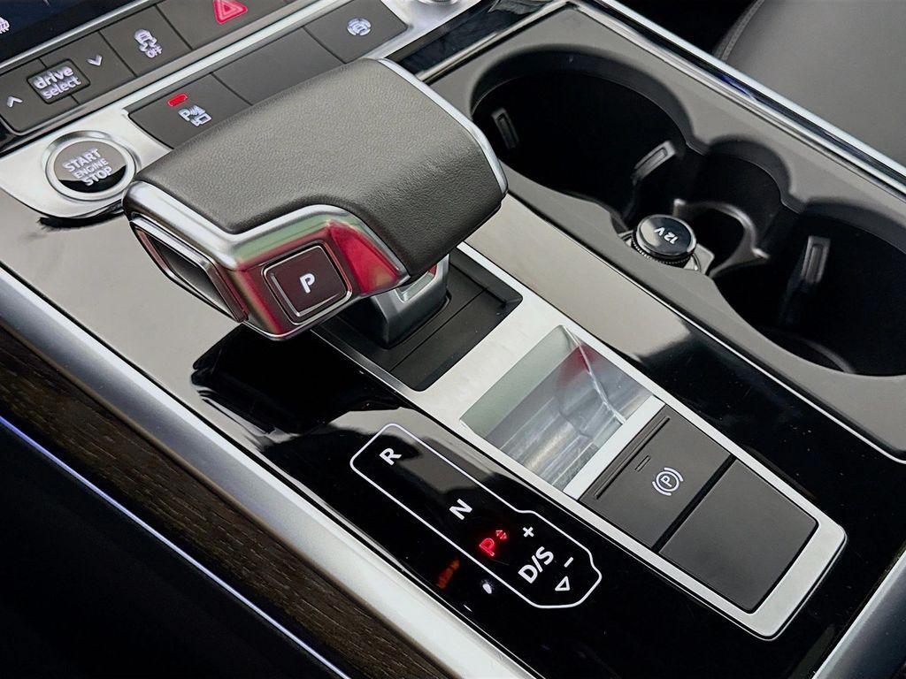 used 2025 Audi Q7 car, priced at $51,987