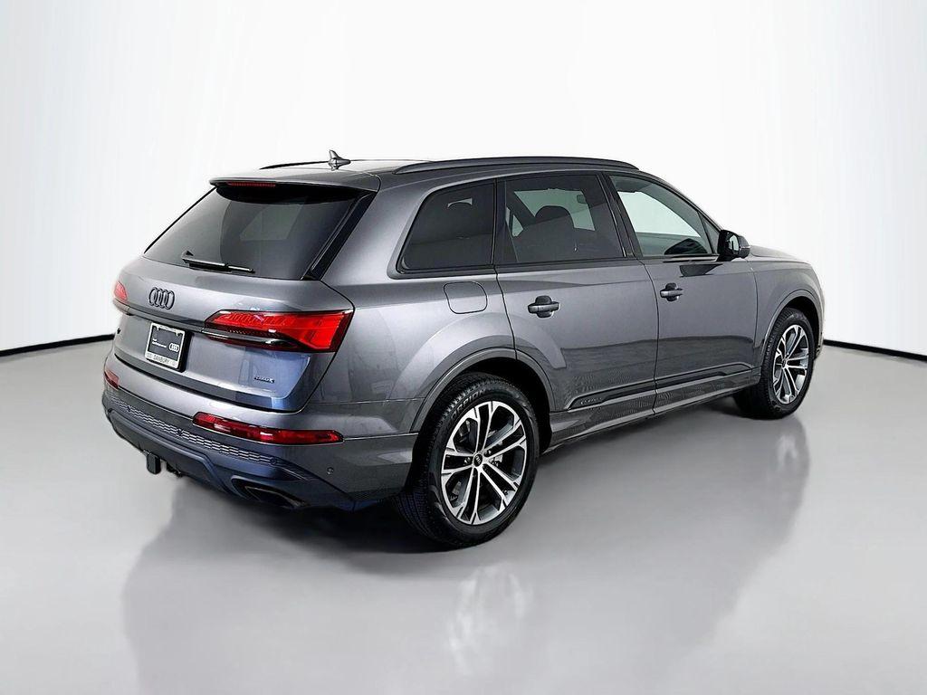 used 2025 Audi Q7 car, priced at $51,987