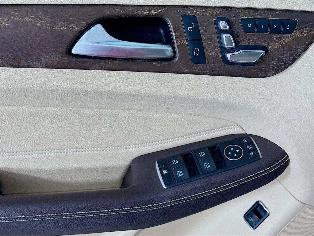 used 2019 Mercedes-Benz GLE 400 car, priced at $20,997