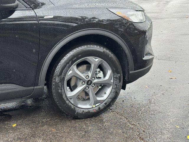 new 2026 Ford Escape car, priced at $33,085