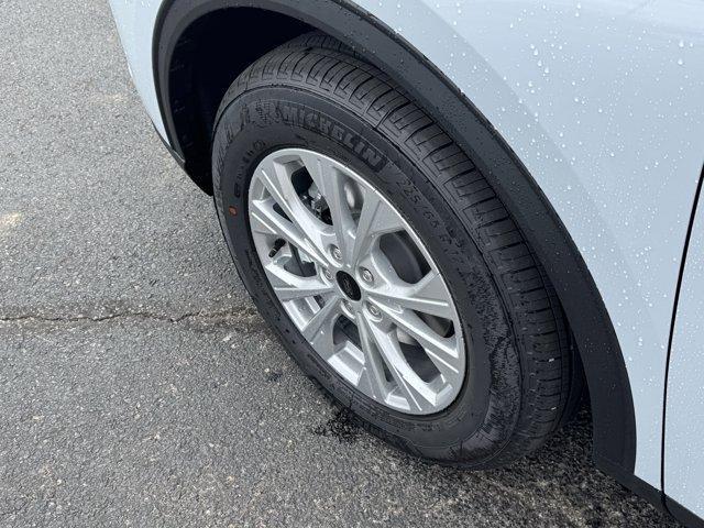 new 2025 Ford Escape car, priced at $27,510