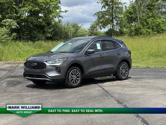 new 2025 Ford Escape PHEV car, priced at $30,753