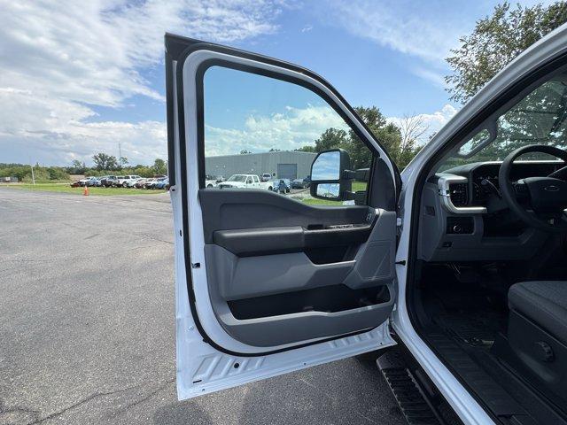 new 2025 Ford F-250 car, priced at $51,140
