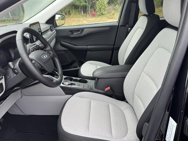 new 2025 Ford Escape car, priced at $30,400