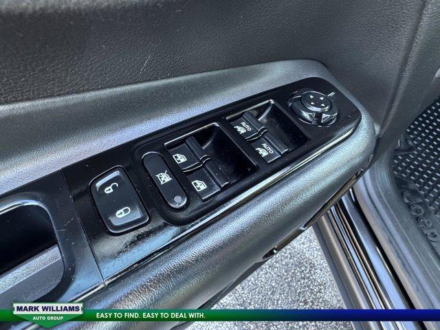 used 2020 Jeep Renegade car, priced at $16,323