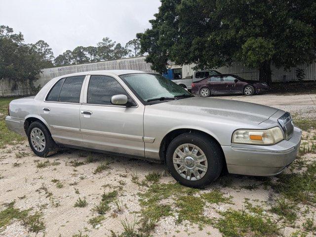 used 2008 Mercury Grand Marquis car, priced at $5,850