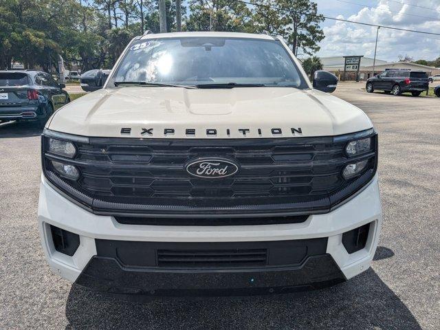new 2025 Ford Expedition car, priced at $81,735