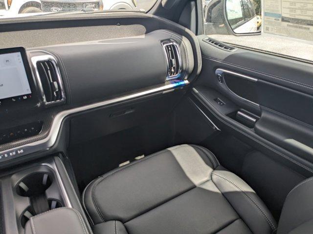 new 2025 Ford Expedition car, priced at $81,735