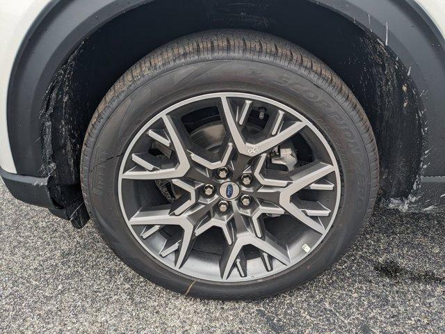 new 2025 Ford Explorer car, priced at $57,984