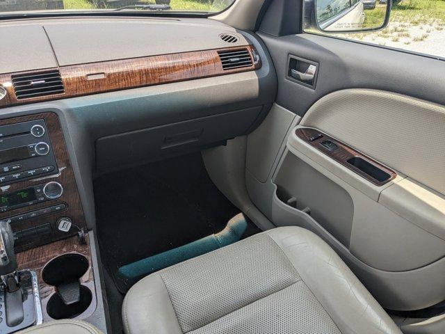used 2009 Ford Taurus car, priced at $2,884