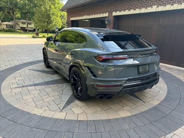 used 2024 Lamborghini Urus car, priced at $319,988