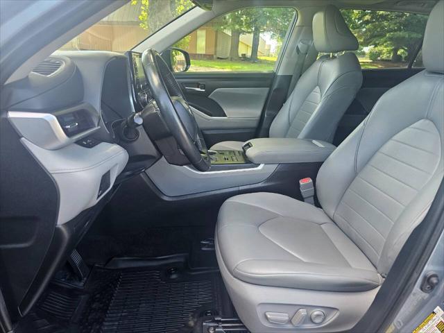 used 2020 Toyota Highlander car, priced at $27,988